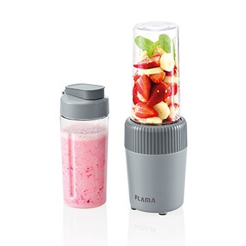 Liquidificadora cinza para um toque mais masculino e clean com frutas lá dentro prontas para serem transformadas em um smoothie apetitoso.